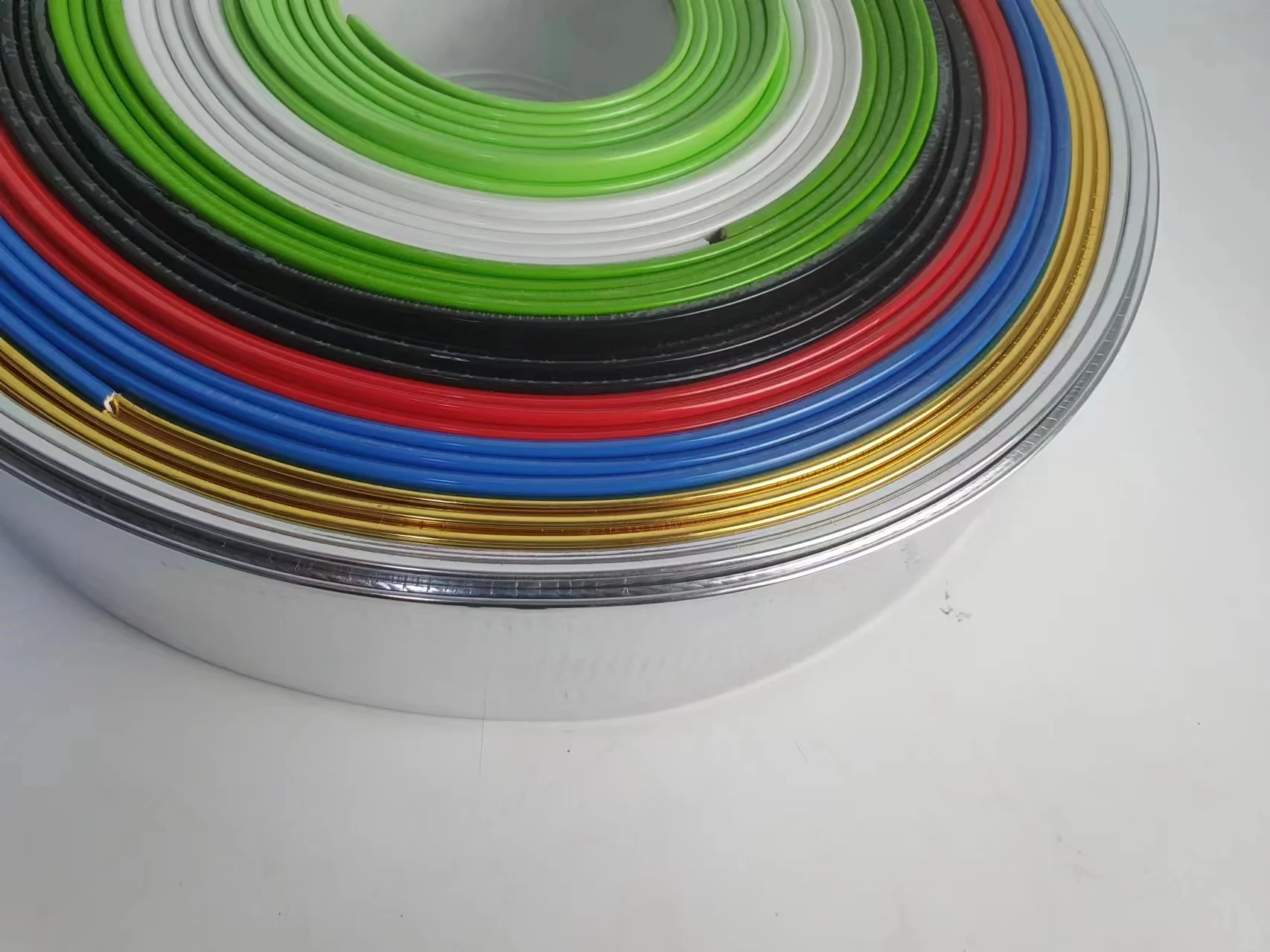Custom Aluminum Trim Cap With Assorted Widths For Professional Signage Rubber Trim Cap